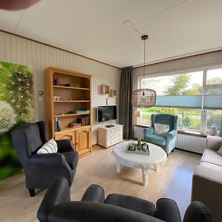 Huis Bij Het Water Met Sloepje Jutrijp エクステリア 写真