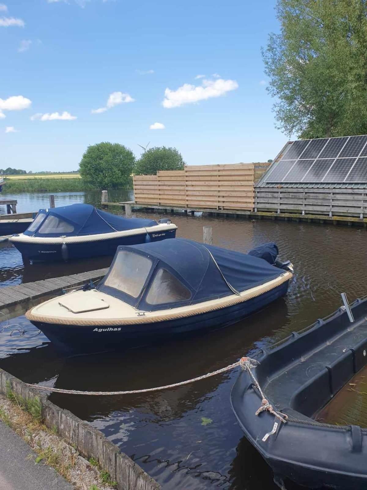 Huis Bij Het Water Met Sloepje Jutrijp エクステリア 写真