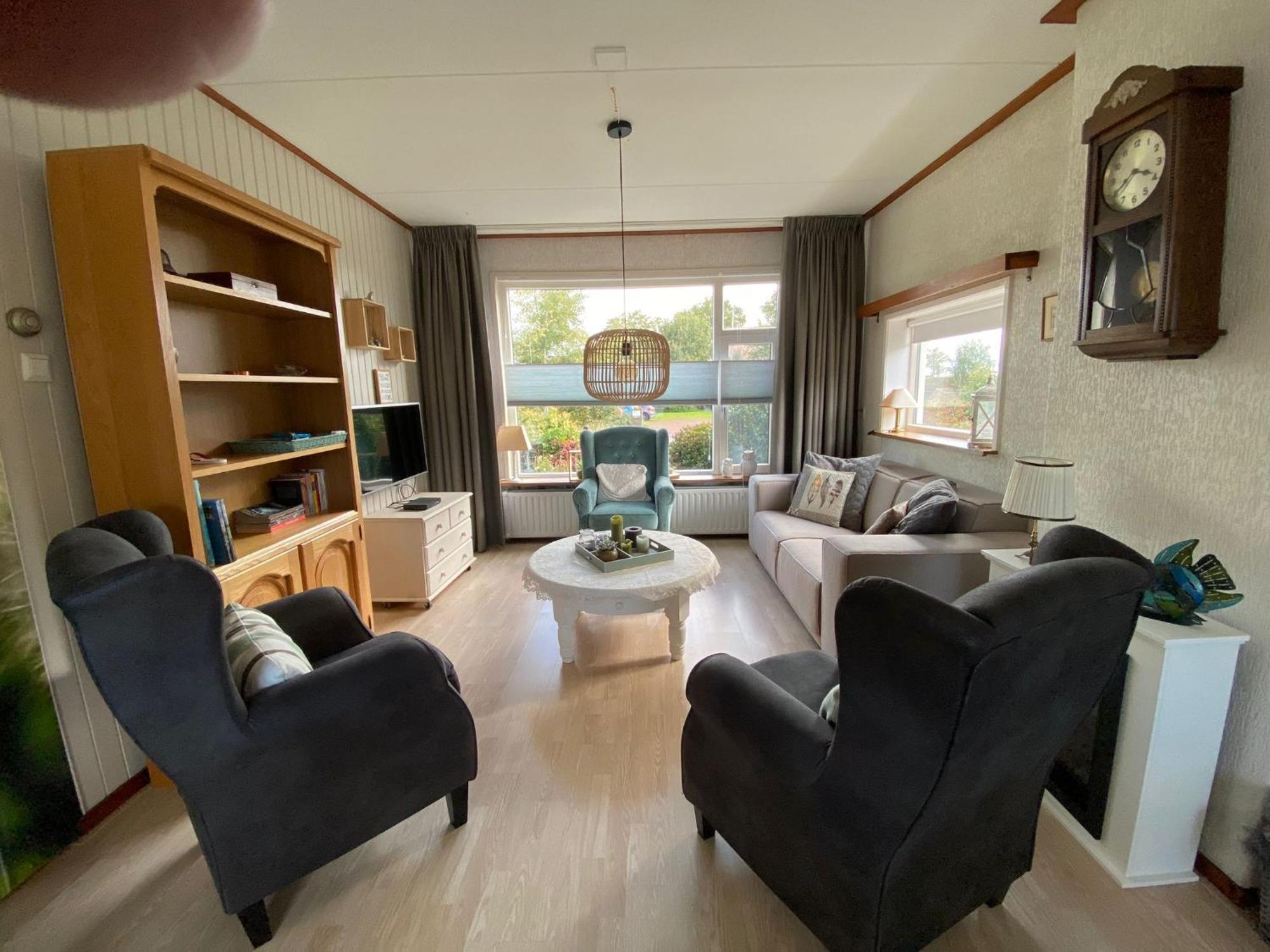 Huis Bij Het Water Met Sloepje Jutrijp エクステリア 写真